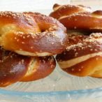 homemade soft pretzels